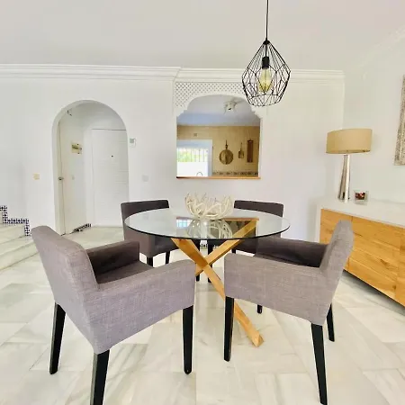 Holiday home House Casa Blanca, *