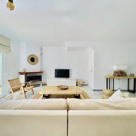 Holiday home House Casa Blanca, *