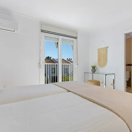 Holiday home House Casa Blanca, *