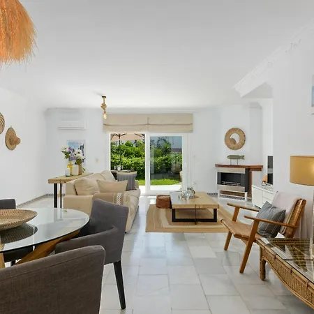 House Casa Blanca, Holiday home